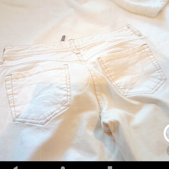 Seven 🍁Jeans Ivory Bone Lightly Spotted Throughout Lower Rise Denim Jeans 🍁 - Picture 6 of 13